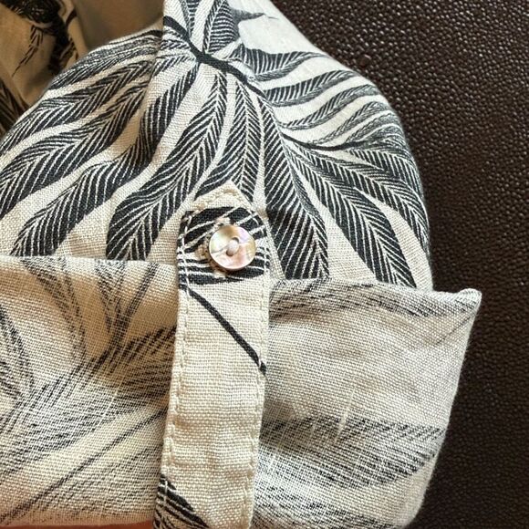 Tahari Tropical Leaf Pattern 100% Linen button down Shirt size Large - Picture 9 of 9